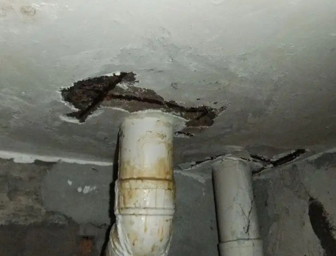 黄陂卫生间漏水维修公司浅析黄陂卫生间渗水维修的方法