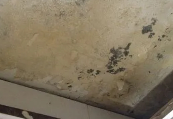 黄陂阳台漏水维修公司分享下黄陂卫生间渗水维修需要注意哪些问题。
